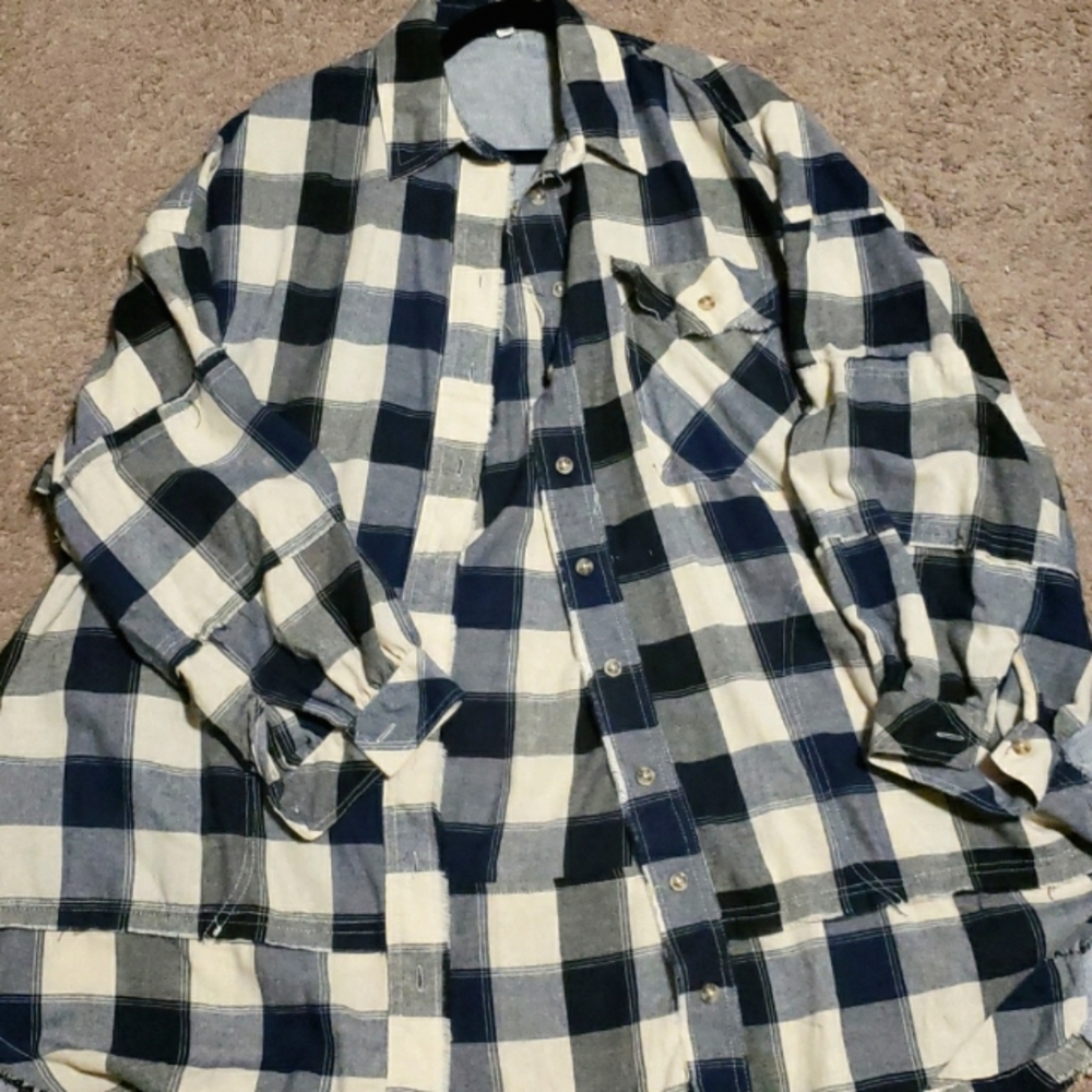 Oversized lightweight flannel